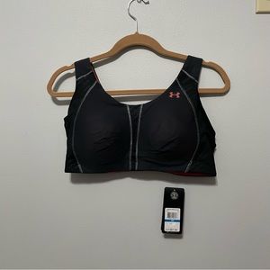 Under Armour Sports Bra - Black (NWT) 38D